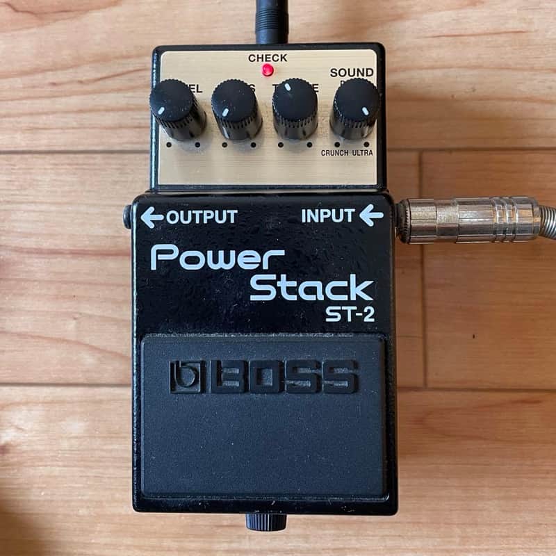 Boss ST-2