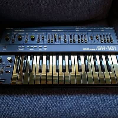 Roland SH-101 1982 - Custom Black & Gold Finish by GhostInMPC (Japan) image 3