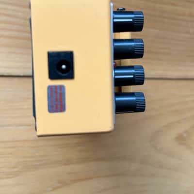 Boss AC-2 Acoustic Simulator (Silver Label) 1997 - 2006 - Yellow image 5
