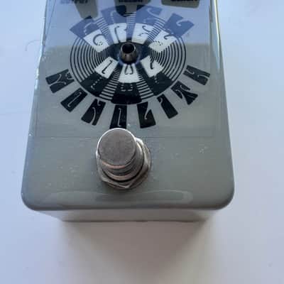 Monolith Grey Owl Fuzz – Boutique Silicon Overdrive/Fuzz – Articulate Muff-Style – Excellent image 4