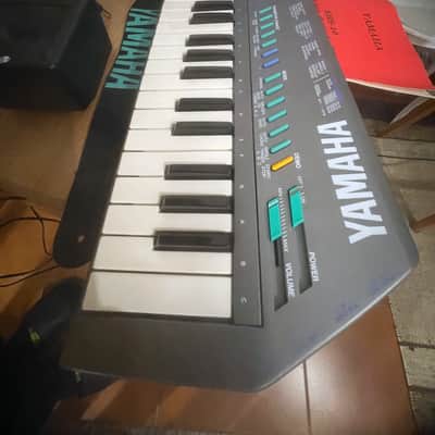 [VINTAGE] Yamaha SHS-10 Keytar: L'icona degli anni '80 con Scatola Originale