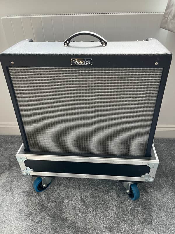 Fender Hot Rod DeVille 410 III with Flightcase. image 1