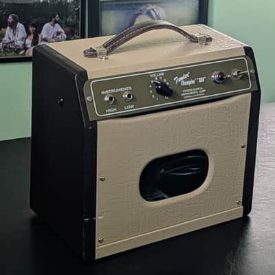 Fender Champion 600 5-Watt 1x6" Guitar Combo with cover image 4