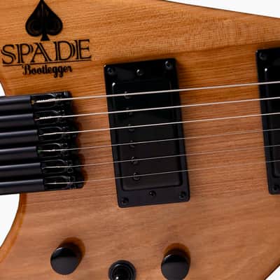 BootLegger Guitar Spade Gibson Scale 24.75 Headless Guitar With Case 2022 Honey Clear image 3