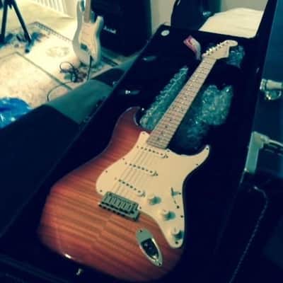 Rare Fender Custom Shop Limited Edition Custom Deluxe 2012 AAA Aged Cherry Burst Never Played image 6