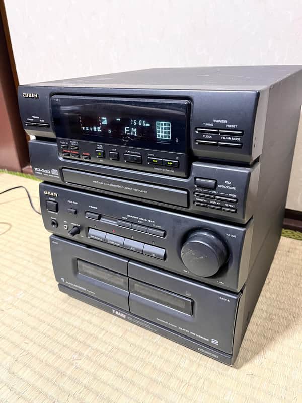 Aiwa Stereo System XG-330 image 1
