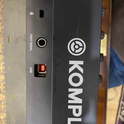 Native Instruments Komplete Kontrol A25 2018 - Present - Black image 7