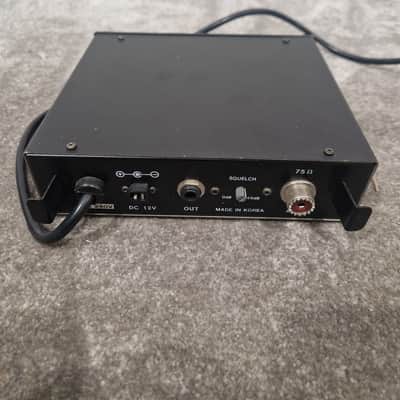 FM Wireless System Receiver Audio Equipment - Wireless Connectivity, Durable Design - Very Good image 5