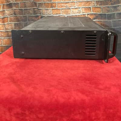 Technical Pro LR-2000 Professional Amp image 7