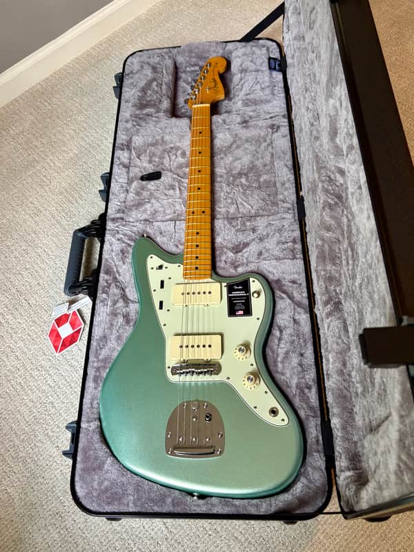 Fender American Professional II Jazzmaster with Maple Fretboard 2020 - Present - Mystic Surf Green