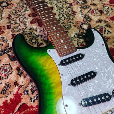 *RARE* 2013 Fender Stratocaster '62 Reissue ST62QT-YLM Yellow Lime Burst, High Grade Quilt Maple Top, Non-Catalog w/ Hangtags, MIJ Fujigen image 12