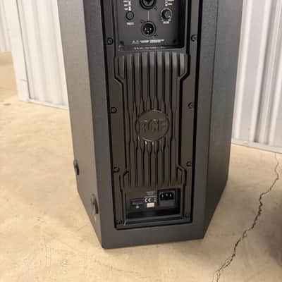RCF NX 910-A Active PA Speakers (Pair) + Gator totes image 8