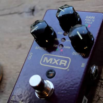 MXR M305 Tremolo image 2
