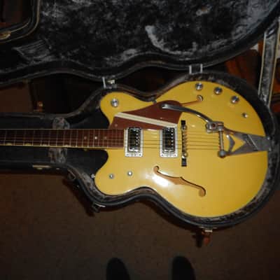 Gretsch 6105 Rally 1967 - 1971 - Bamboo Yellow with Copper Mist Back image 3