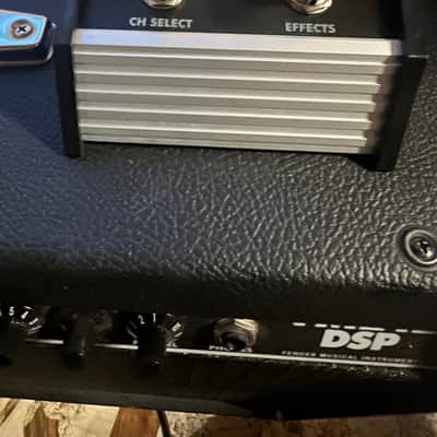 Fender FM 212 DSP 2-Channel 100-Watt 2x12" Solid State Guitar Combo with Onboard Effects 2006 - 2010 - Black image 4