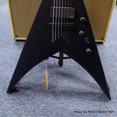 ESP LTD V-307 Satin Black FLYING V 7-STRING with EMG pickups! image 3