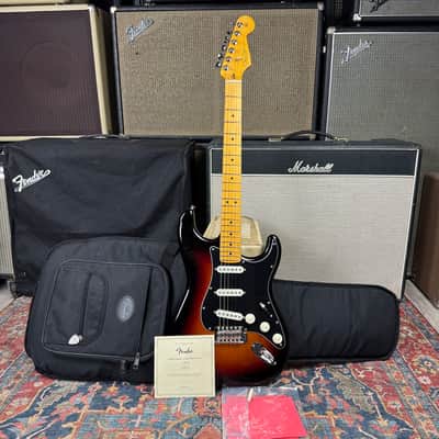 Fender USA Professional Classic Stratocaster 3 Tone Sunburst - 2025 image 3