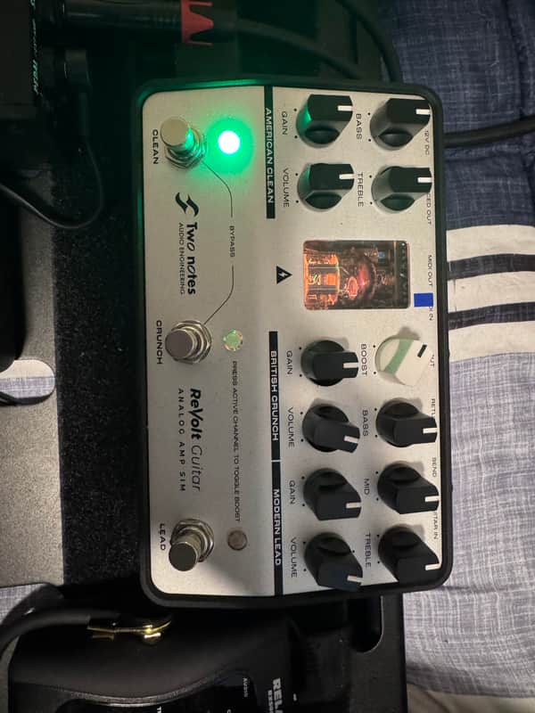 Two Notes ReVolt Guitar