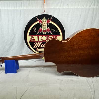 Larrivee 05 Select Series OMV-05 omv05 Single Cutaway Acoustic Guitar with Case -- *Split in Top / Cracks* image 8