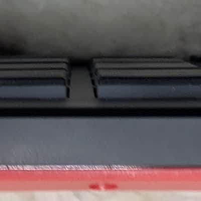 AKAI Professional MPD218, 16-Pad USB/MIDI Controller w/MPC Pads, 6 Knobs image 3