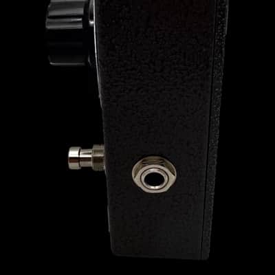 R2R Electric Pre-Amp 2022 - Present - Grey X6673 image 2