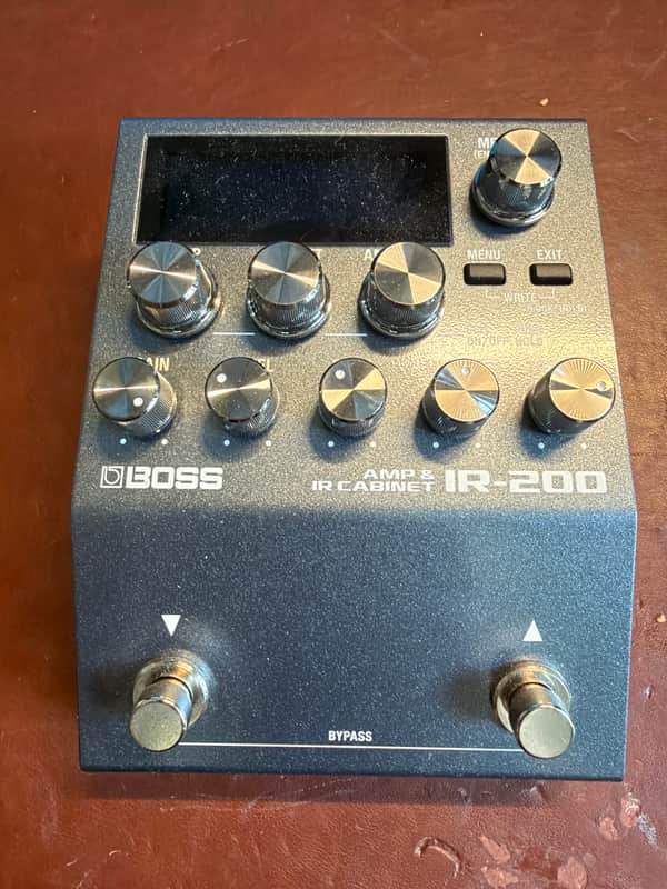 Boss IR-200 Amp and IR Cabinet 2021 - Present - Silver image 1