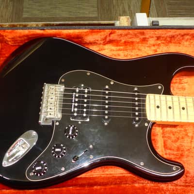 Fender American Standard Stratocaster HSS w/Case 2012 - Black image 5