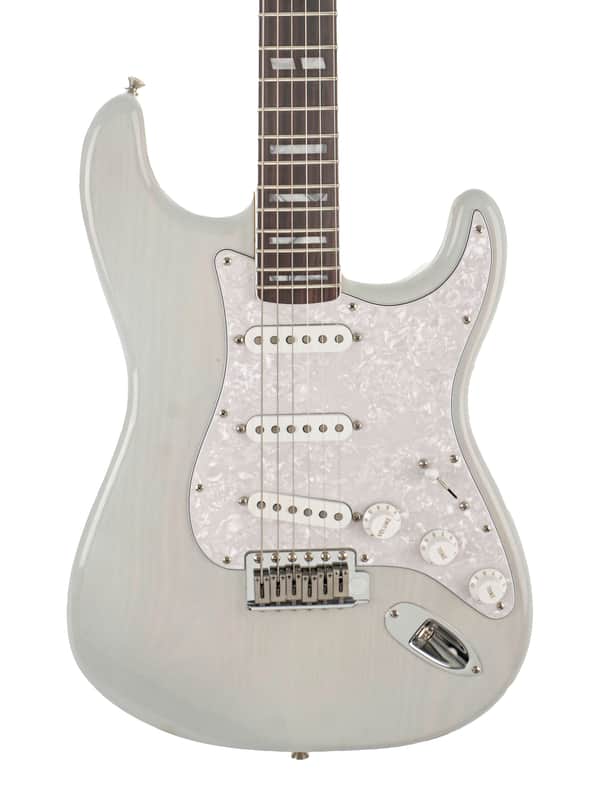 Fender V2440990