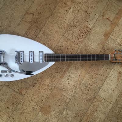 Vox 12 string Teardrop 1965 White image 4
