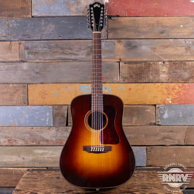 Guild USA D-25-12 1995 - Antique Burst image 3