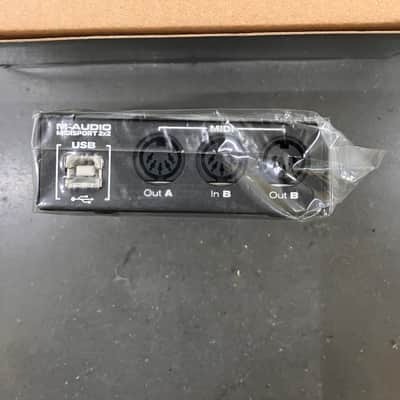 M-Audio MidiSport 2x2 Anniversary Edition USB MIDI Interface 2010s - Black Bild 4