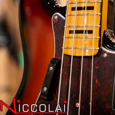 FENDER Vintera III Early '70s Jazz Bass Rosewood Fingerboard, 3-Color Sunburst image 6