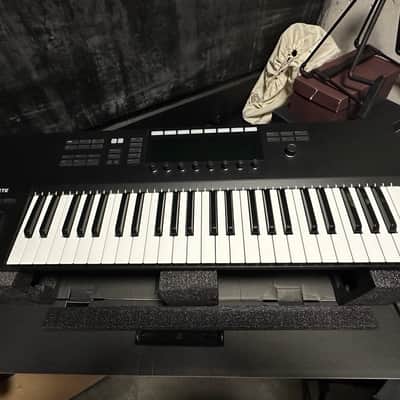 Native Instruments Komplete Kontrol S49 Mk2 image 1