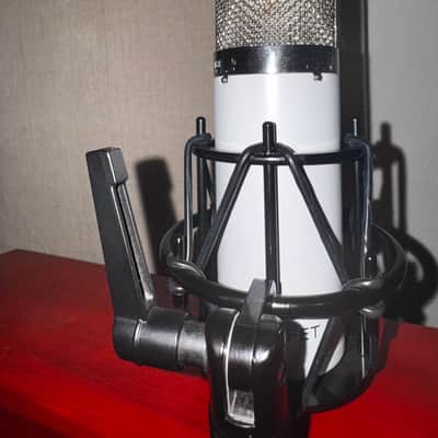 Mojave MA-301fet Large Diaphragm Multipattern Condenser Microphone 2020 - Vintage Gray image 7