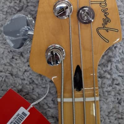 Mint Fender Player II Precision Bass guitar, Maple Fingerboard, Birch Green - MIM image 5