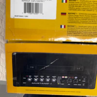 Fender Mustang I V.2 20-Watt 1x8" Modeling Guitar Combo 2013 - 2018 - Black image 6