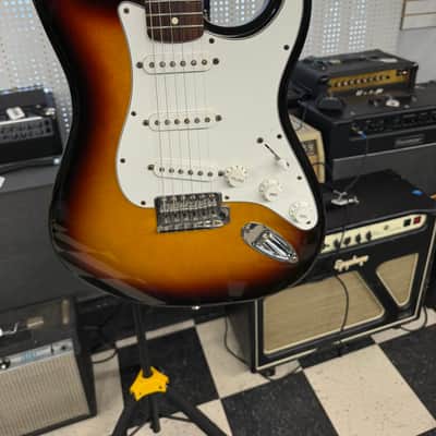 Fender MIM Standard Stratocaster with Rosewood Fretboard 2007 Brown Sunburst image 16