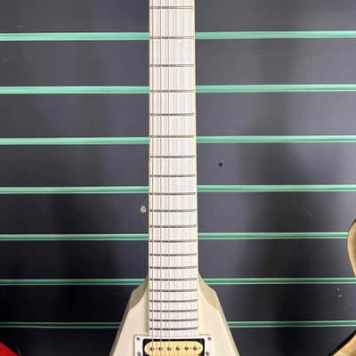 Gibson Brendon Small Snow Falcon Flying V Snow Burst 2013 Electric Guitar image 6