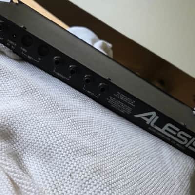 Alesis Midiverb II 16-Bit Digital Effects Processor 1990s - Black image 2
