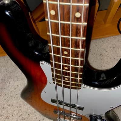 2015 Fender Squier Affinity Jazz Bass image 5