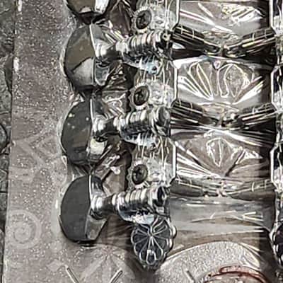 Ping Mandolin tuning gears 4 on plank per side image 4