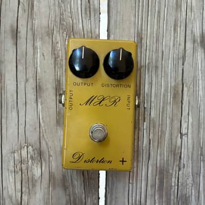 MXR MX-104 Script Distortion + 1973 - 1975 - Yellow vintage original script image 1