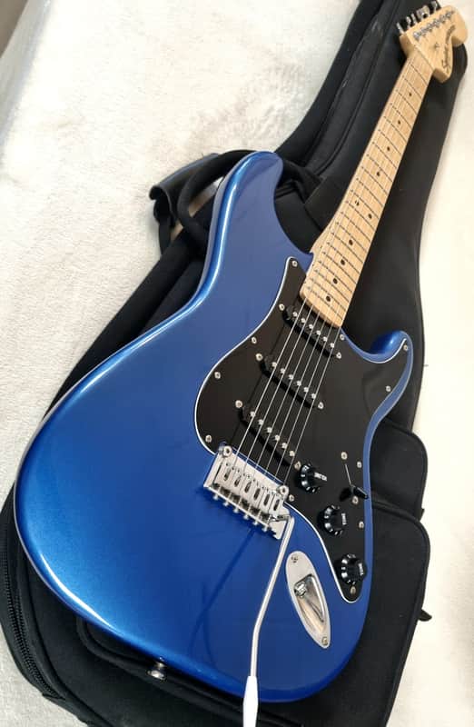 Fender Squier Affinity Stratocaster Lake Placid Blue image 1