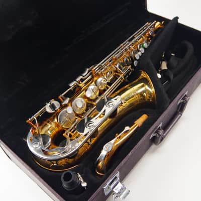 Vito 7131 Alto Saxophone image 8