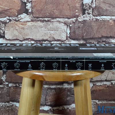 ベリンガー ULTRABASS PRO EX1200 プロセッサー Behringer Ultrabass Pro EX1200 2-Channel Subharmonic Synthesizer