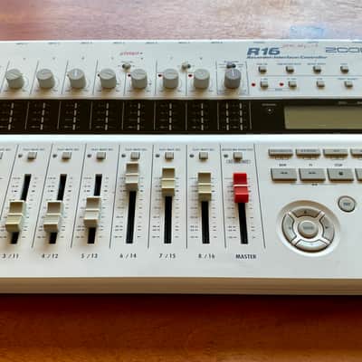 Zoom R16 USB Audio Interface / Digital Multitrack Recorder / Control Surface 2010s - White image 2