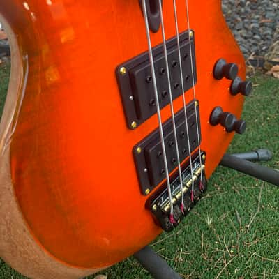 Octave Wals mk2 tribute 2022 Orange flame burst image 3