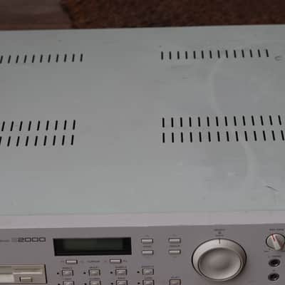 Akai S2000 MIDI Stereo Digital Sampler 1995 - White image 3