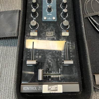 Native Instruments Traktor Kontrol Z1 2010s - Black image 2