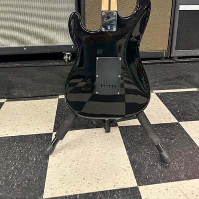 Squier Affinity Series Stratocaster with Rosewood Fretboard 2001 - 2018 - Black image 8